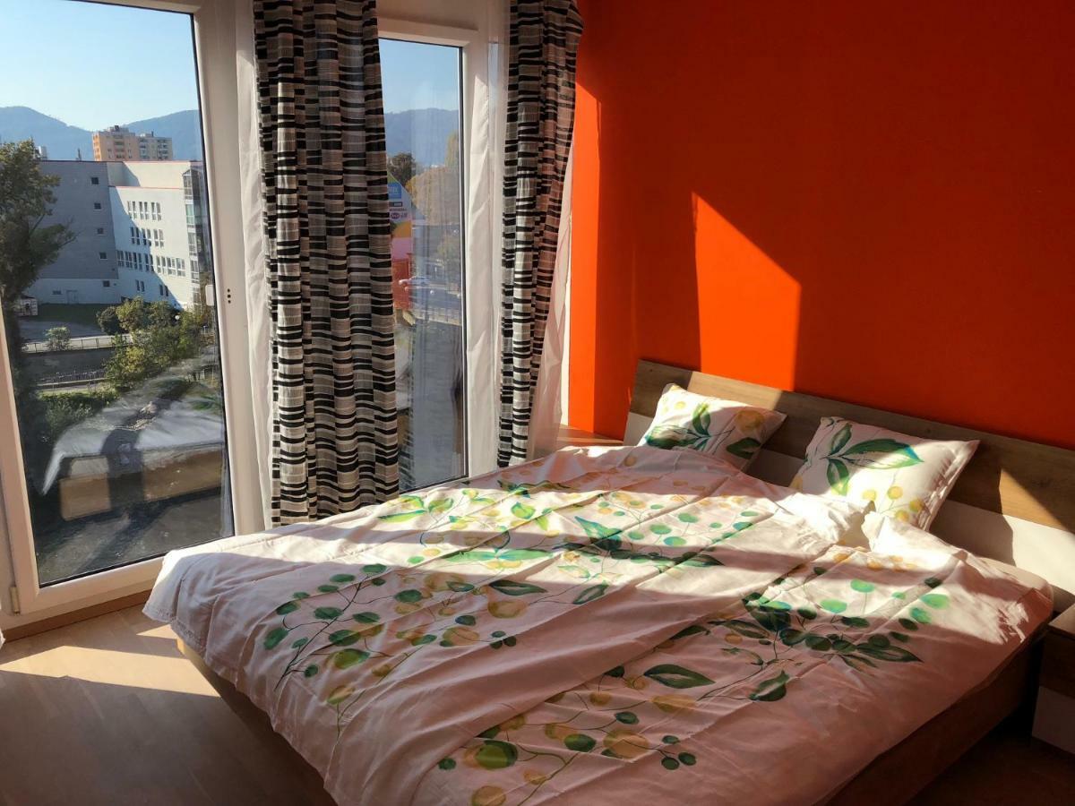 Kmheim, Cozy 103M2 Apartment, With 3 Bedroom And Covered Free Parking Place, Close To City Center Graz Exterior photo